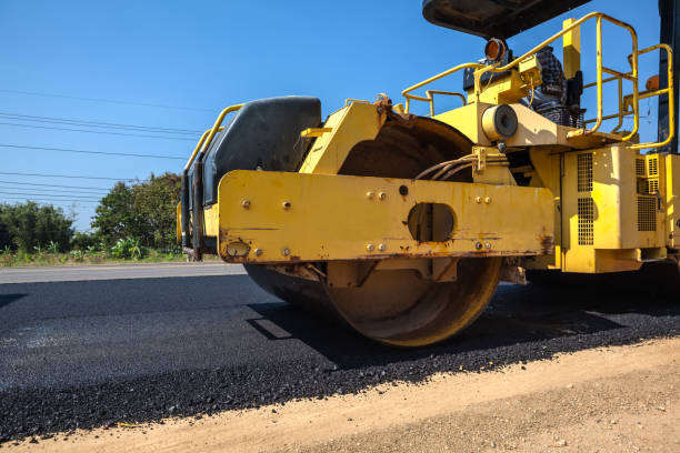 Best Driveway Paving Contractor  in Indianola, WA
